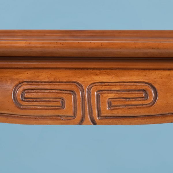 Ming Style Console