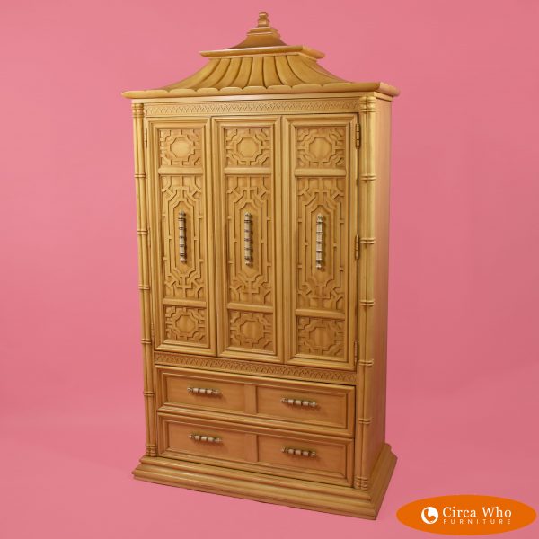 Thomasville pagoda cabinet in vintage condition pagoda style in yellow color