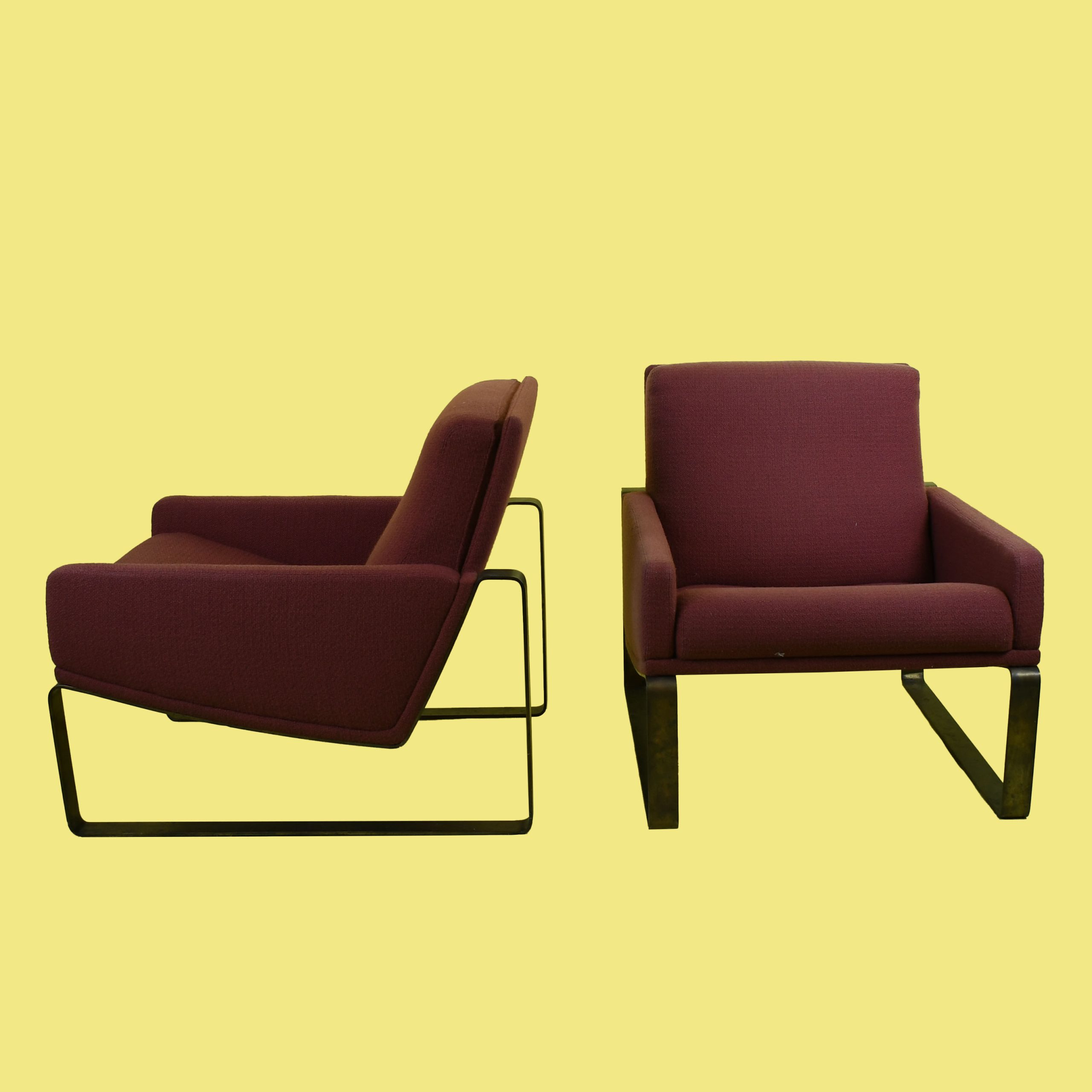 Pair of Bronze Base Cantilever MCM Chairs in the Manner of Milo Baughman