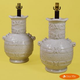 Pair of ceramic tiki style lamps white color