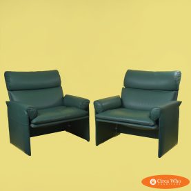 Pair of Leather Lounge Chairs by Saporiti Italia