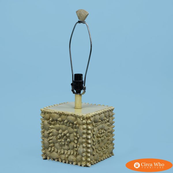 Plaster Shell Lamp J065