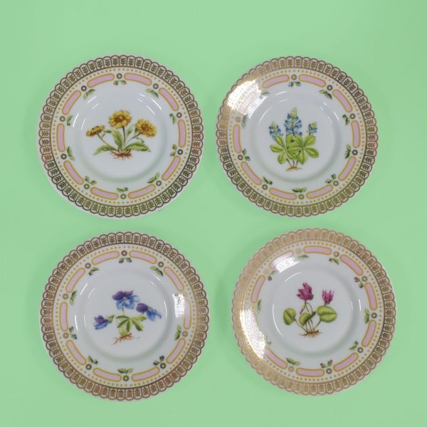 Set of 16 Vintage George's Briad Dessert Plates, Cups and Saucers