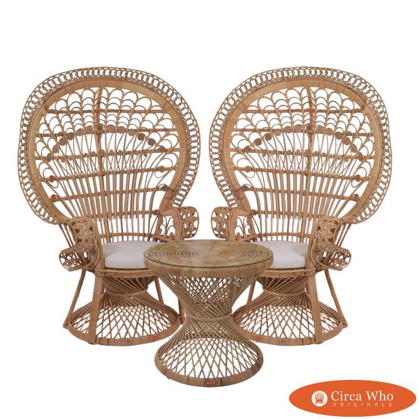 Set of Peacock Classic Chairs With Side Table